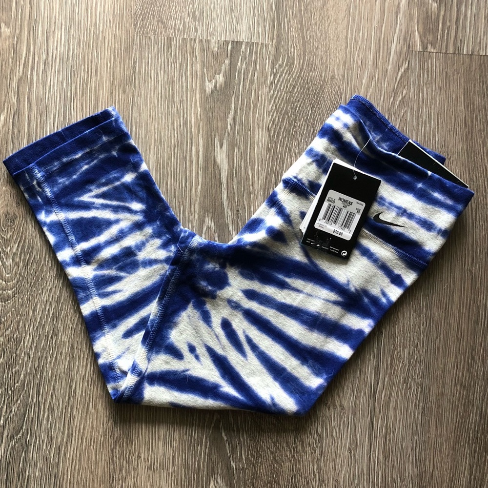 NWT Nike Legend 2.0
